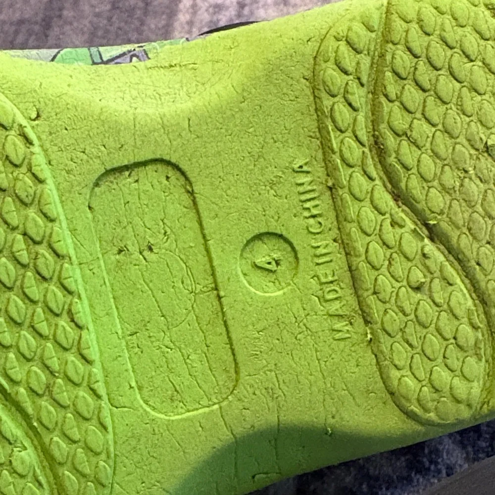 🐢Kids Graphic Green Slippers